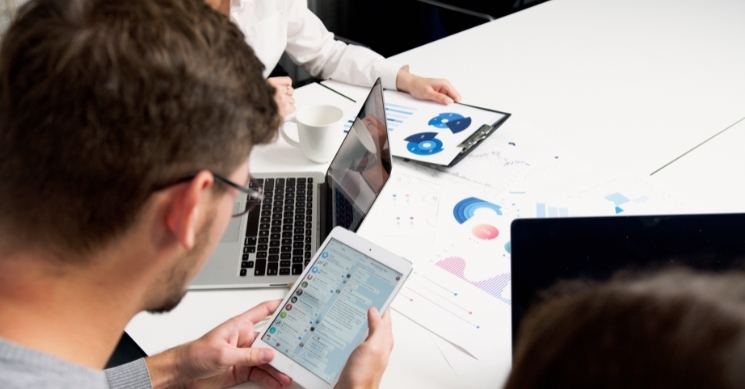 ¿Por qué tu empresa no puede ignorar el marketing digital en 2025?